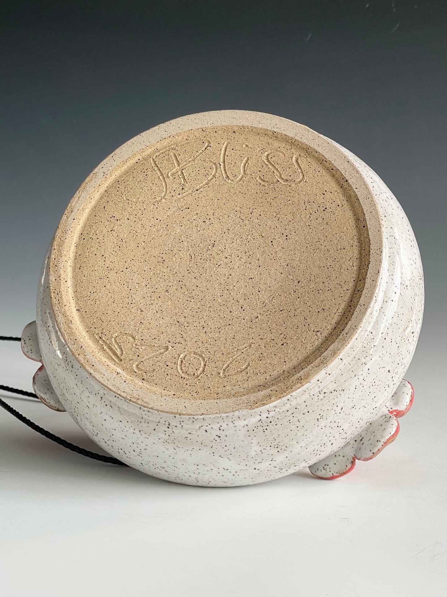 Hummingbird Feeder: White with 3 pink flowers and gold