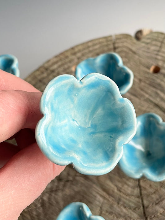 Spring Pollinator Cups-Aqua Blue