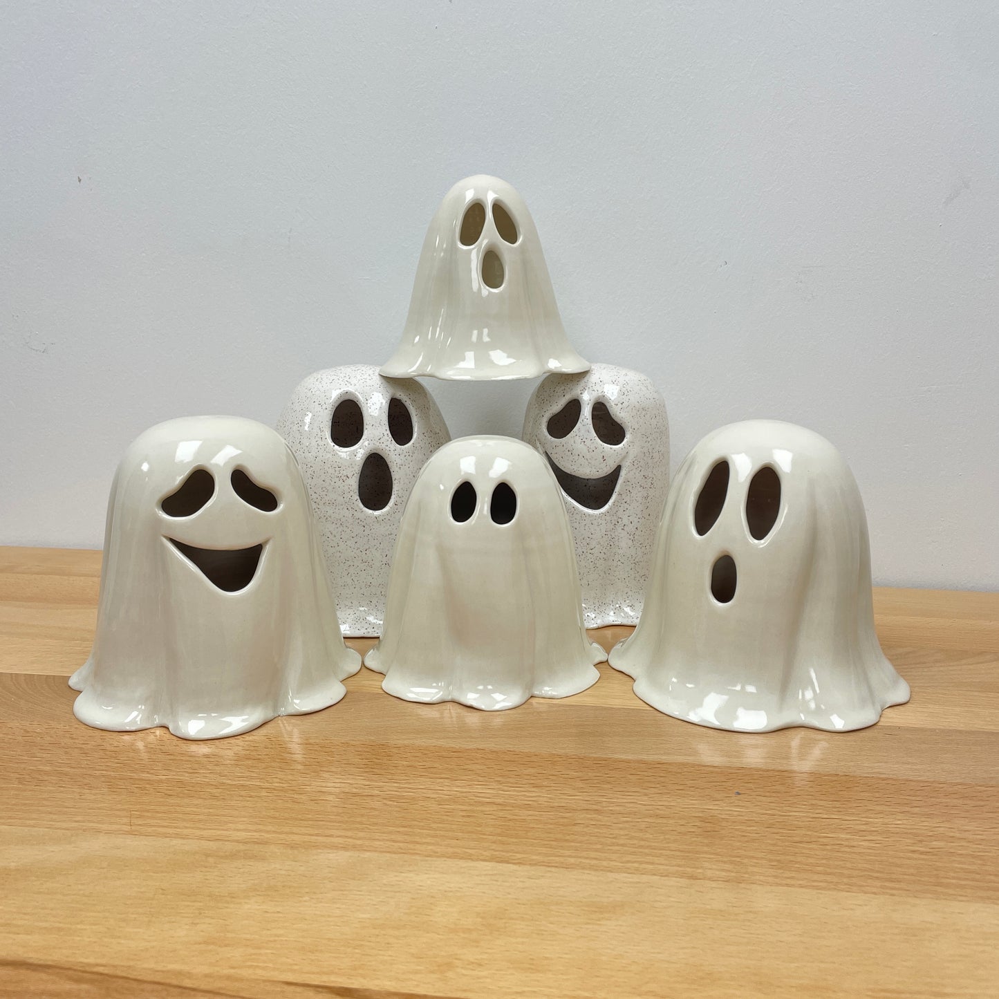 Porcelain Ghost Luminary, medium