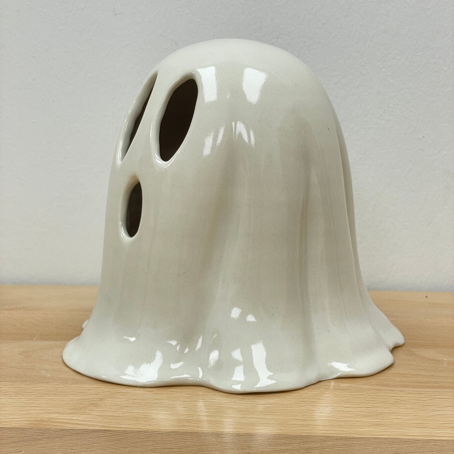 Porcelain Ghost Luminary-Medium