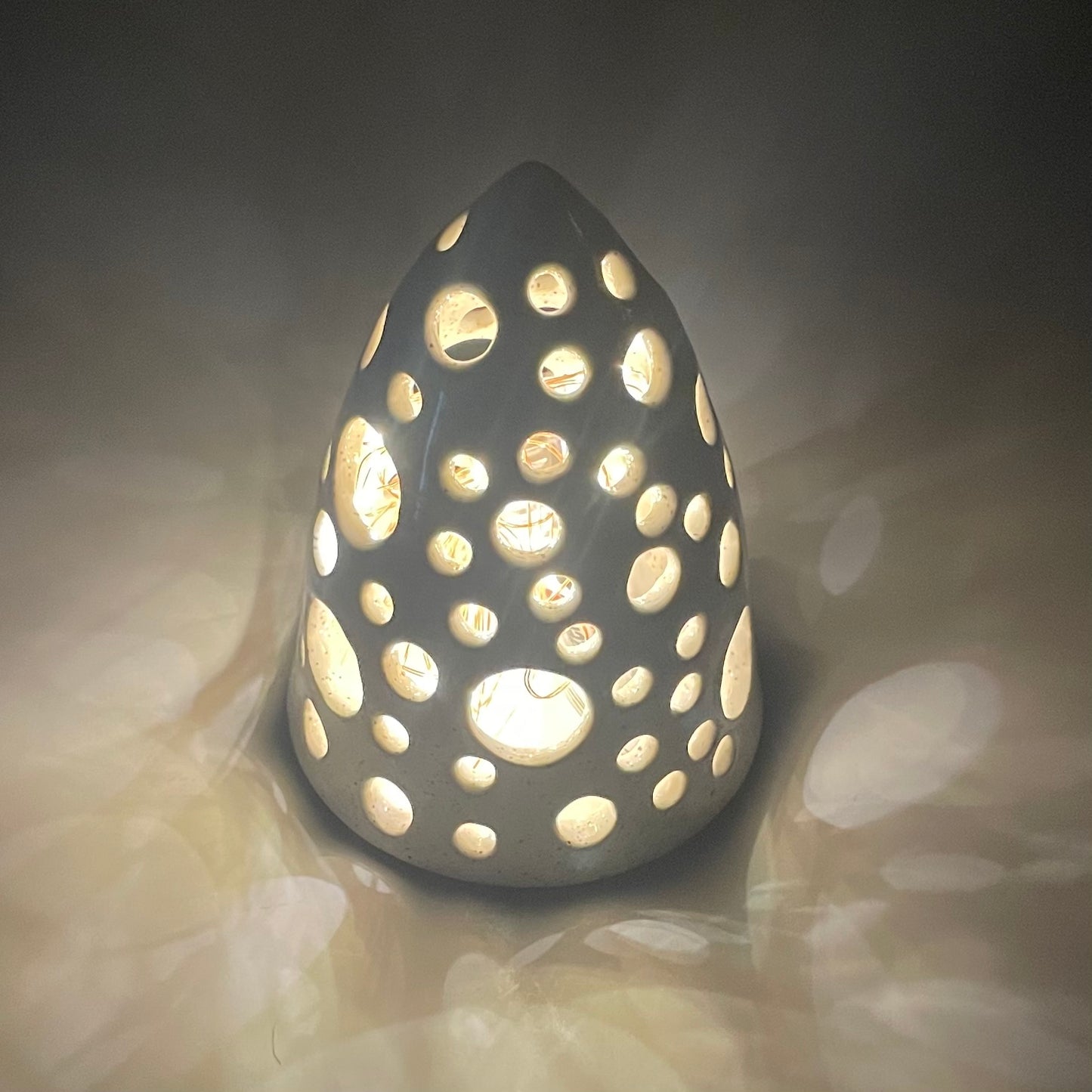 White circles pierced tree luminary, medium
