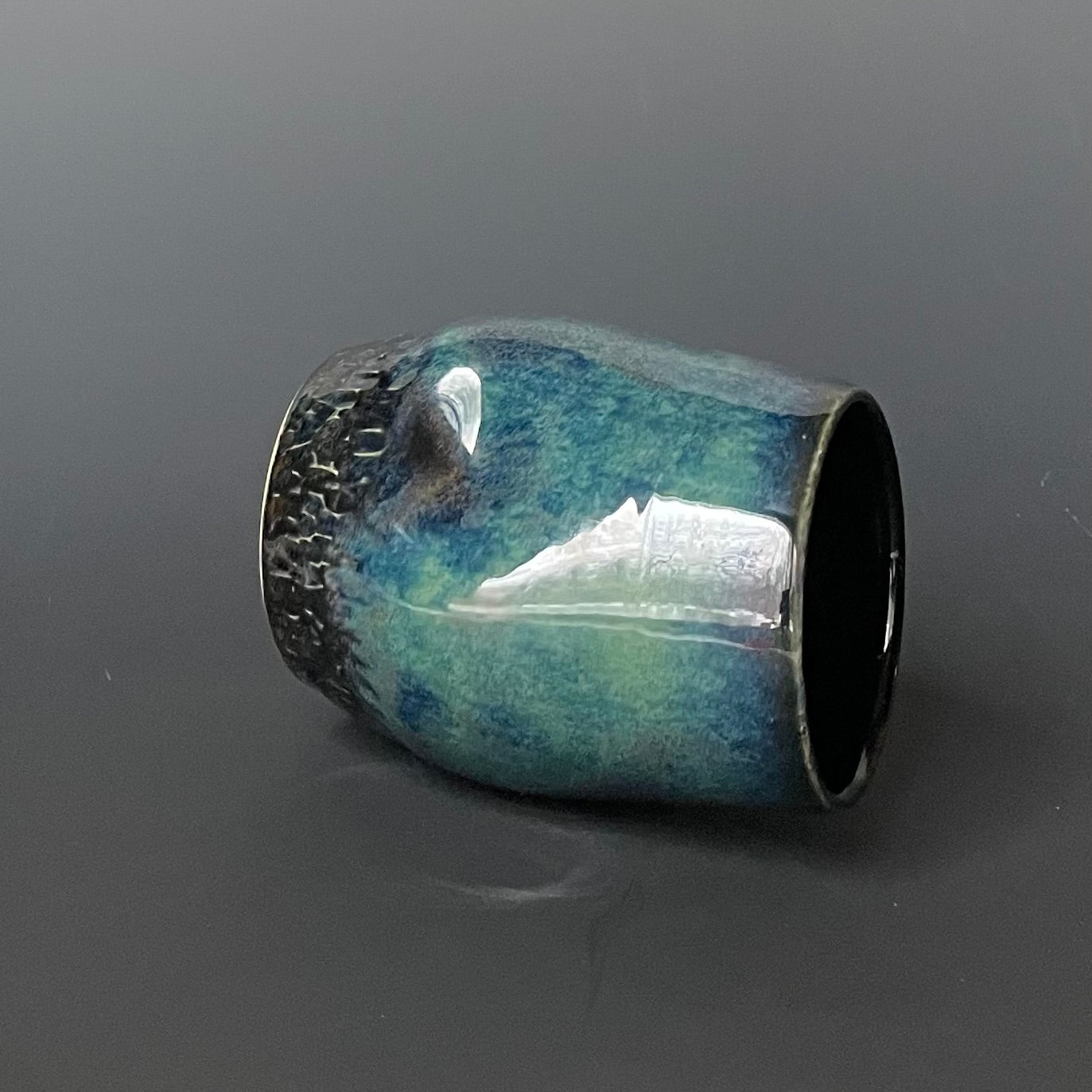 Carved Thumb Tumbler