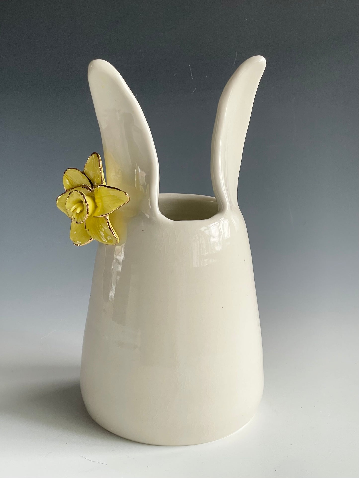 Porcelain Bunny Vase with daffodil gold-lined flower
