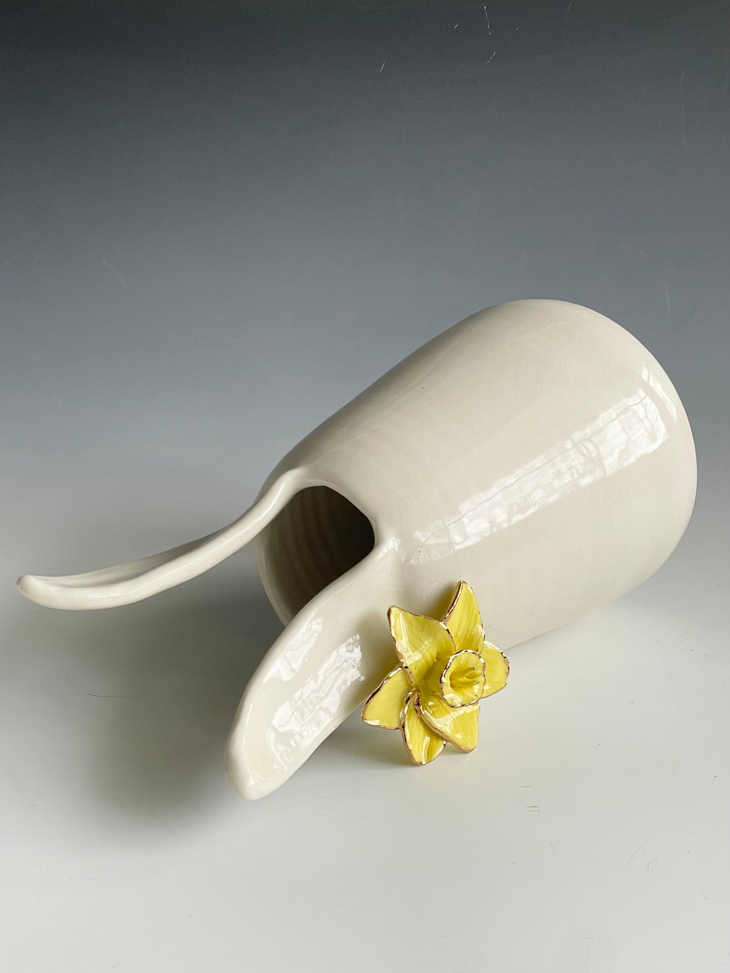 Porcelain Bunny Vase with daffodil gold-lined flower