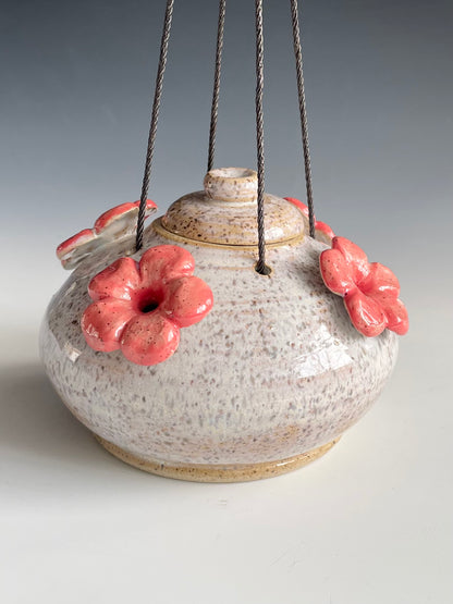 Hummingbird Feeder:  Cream with 4 pink flowers