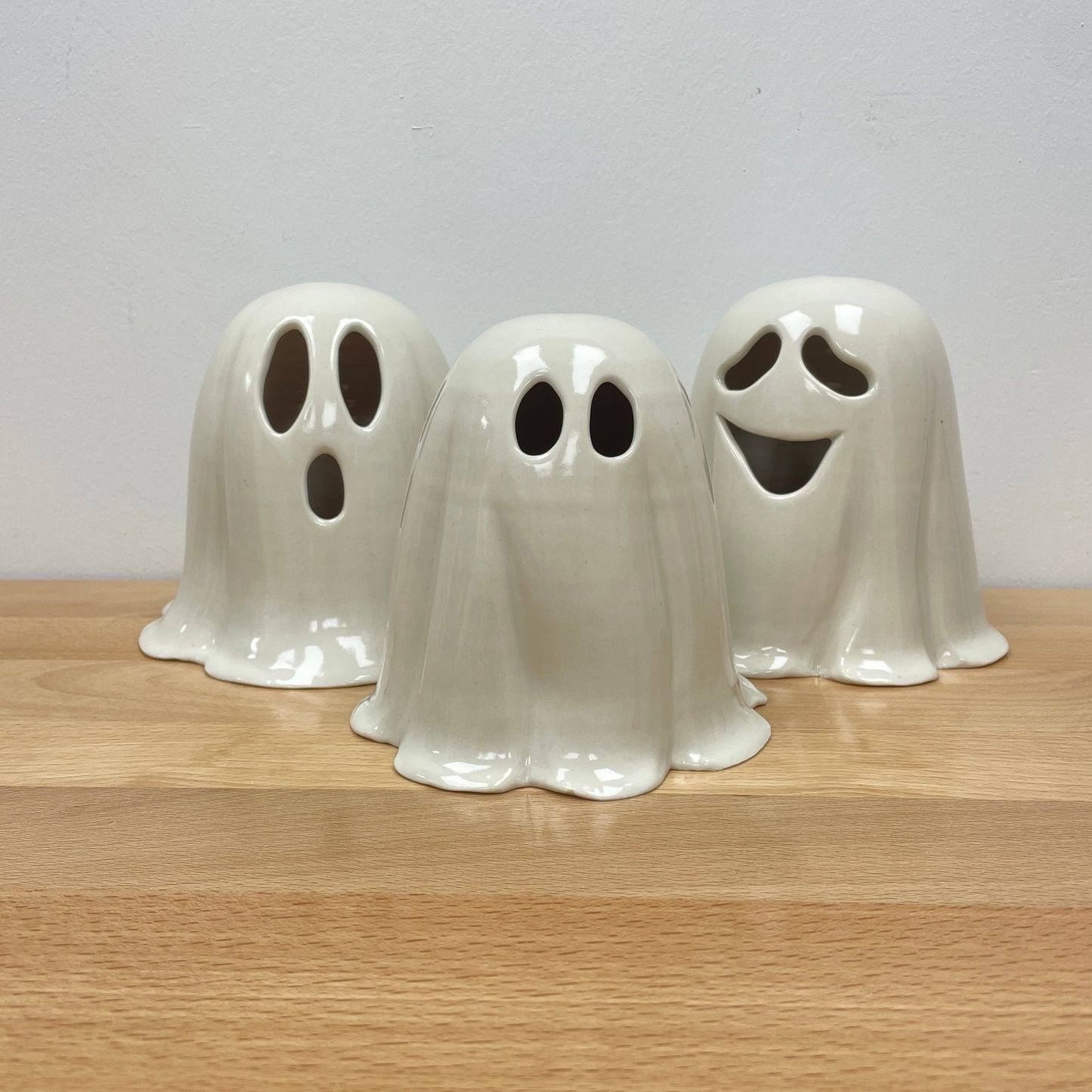Porcelain Ghost Luminary, medium
