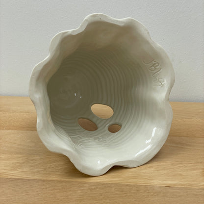 Porcelain Ghost Luminary-Medium