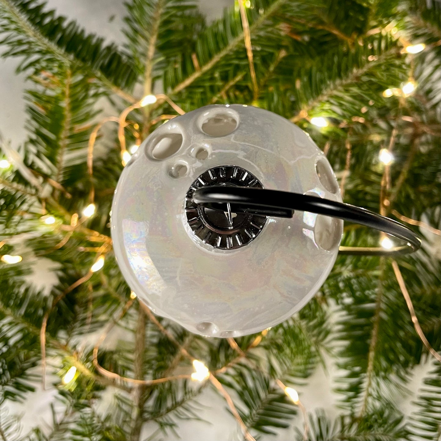Porcelain Pierced Circle Bauble